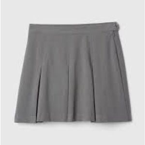 Gap pleated mini skirt, Size 8, NWT, grey